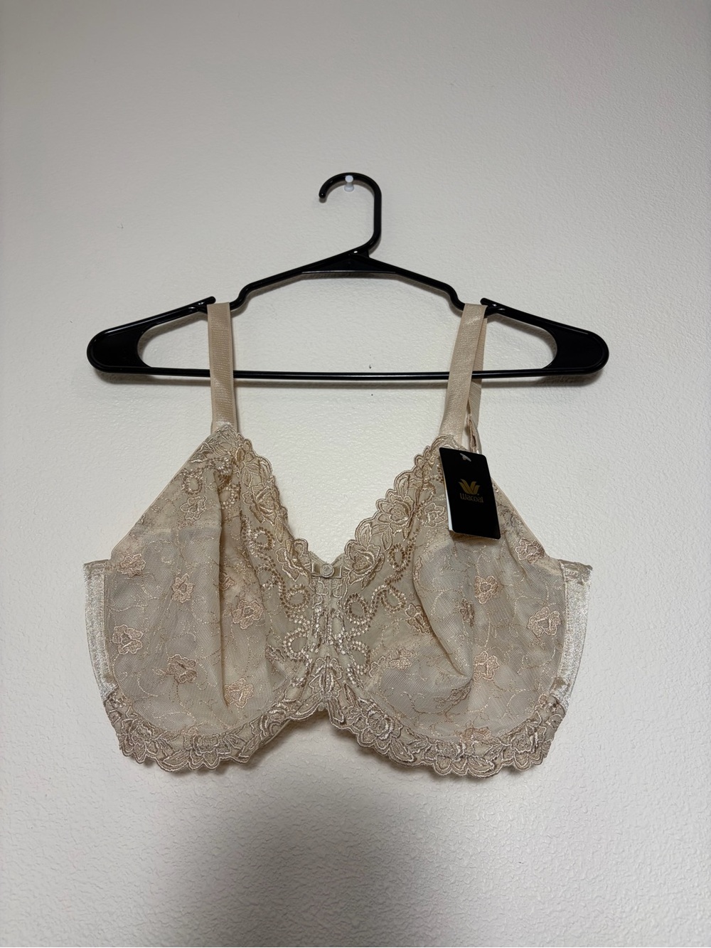 X Wacoal 38DD Vintage-Inspired Lace Underwire Bra in Champagne